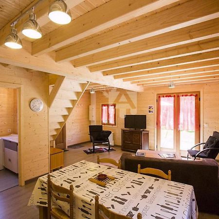 Chalet Des Noisettes Murol Esterno foto