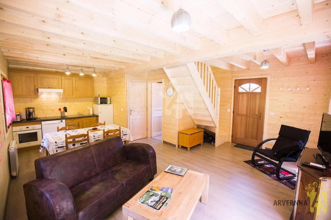 Chalet Des Noisettes Murol Esterno foto