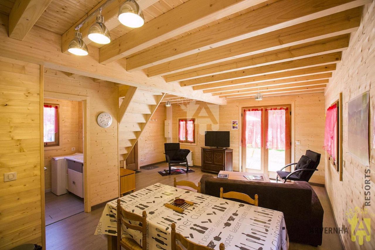 Chalet Des Noisettes Murol Esterno foto