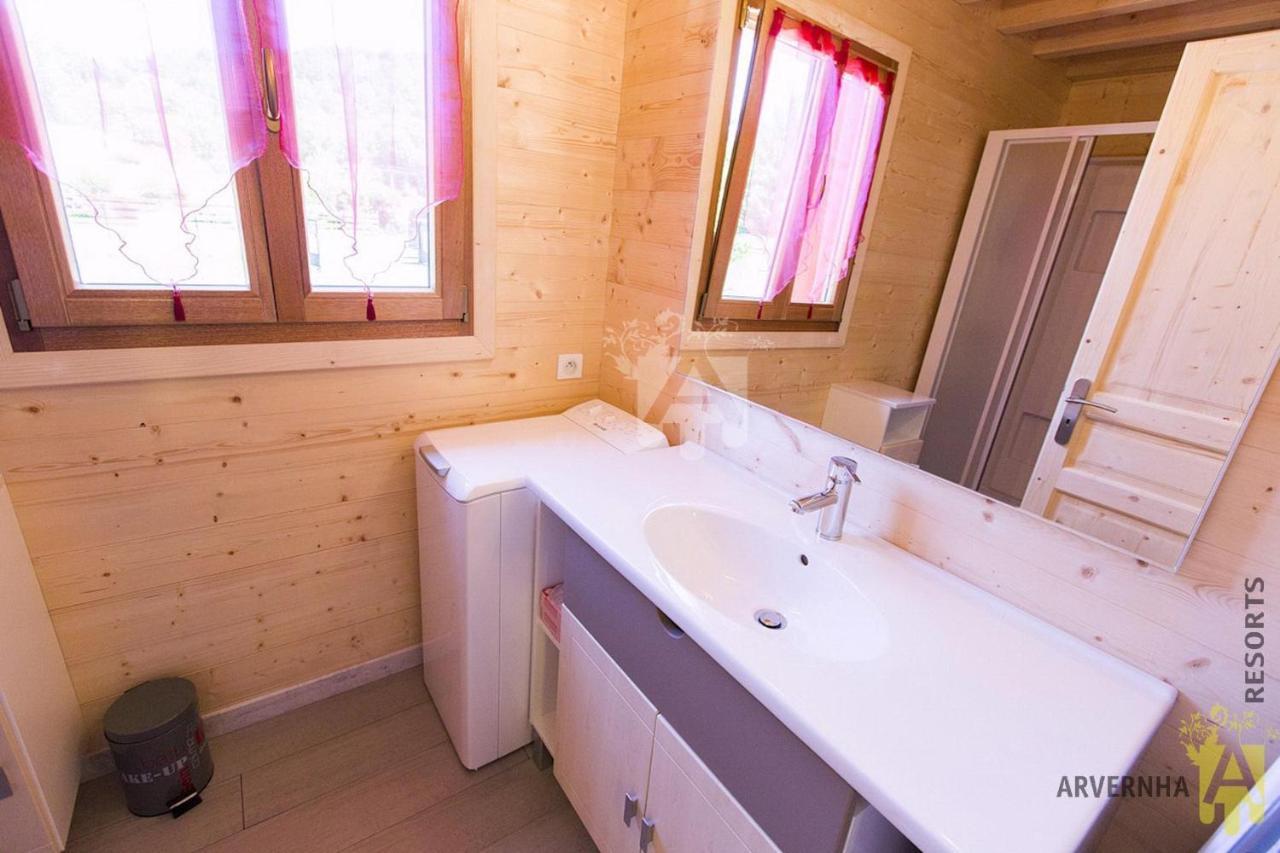 Chalet Des Noisettes Murol Esterno foto
