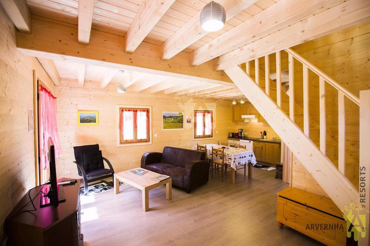 Chalet Des Noisettes Murol Esterno foto